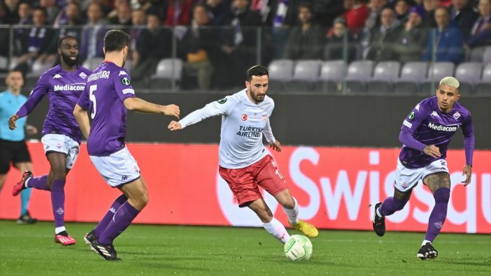 demir-grup-sivasspor-fiorentinaya-maglup-oldu.jpg