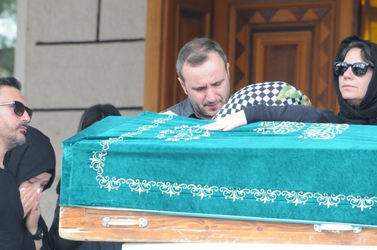 Reklam filmlerinde rol alan 7 yaşındaki Mısra yaşamını yitirdi