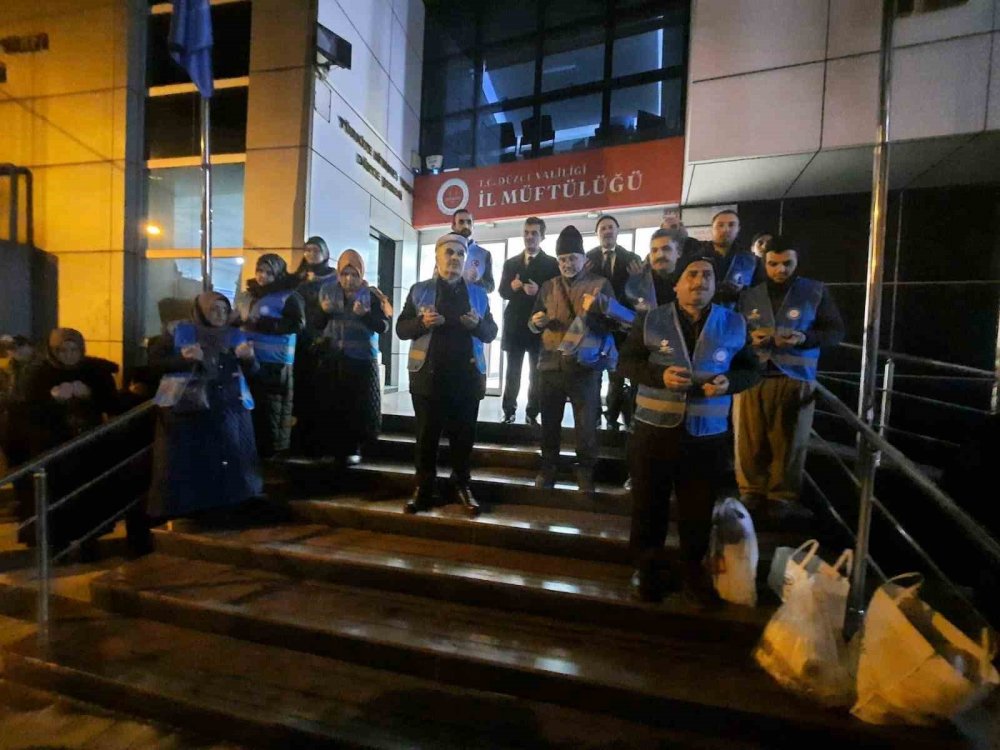 Deprem bölgesine bir ekip daha