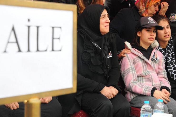 Kocaeli'de kalp krizinden hayatını kaybeden polis memuru için tören