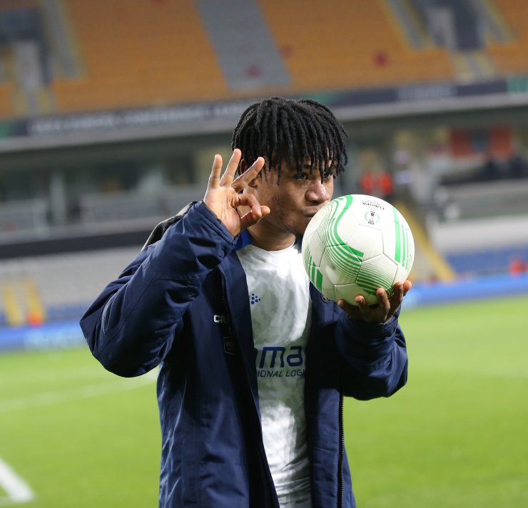 Başakşehir'i yıkan golcü Orban: Ben golcüyüm, görevim gol atmak