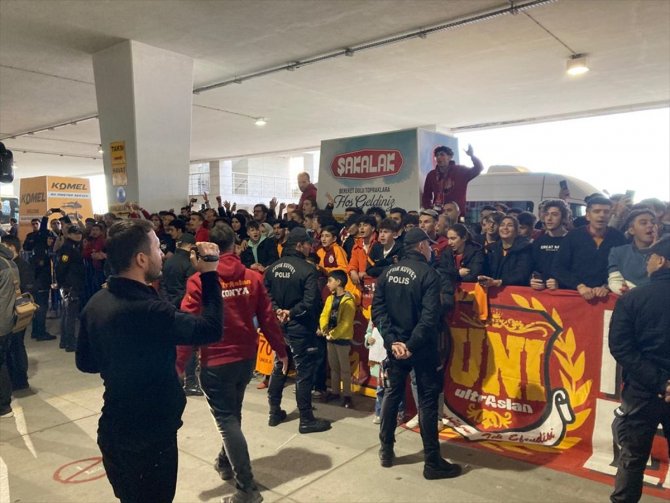 Galatasaray kafilesi Konya'ya geldi