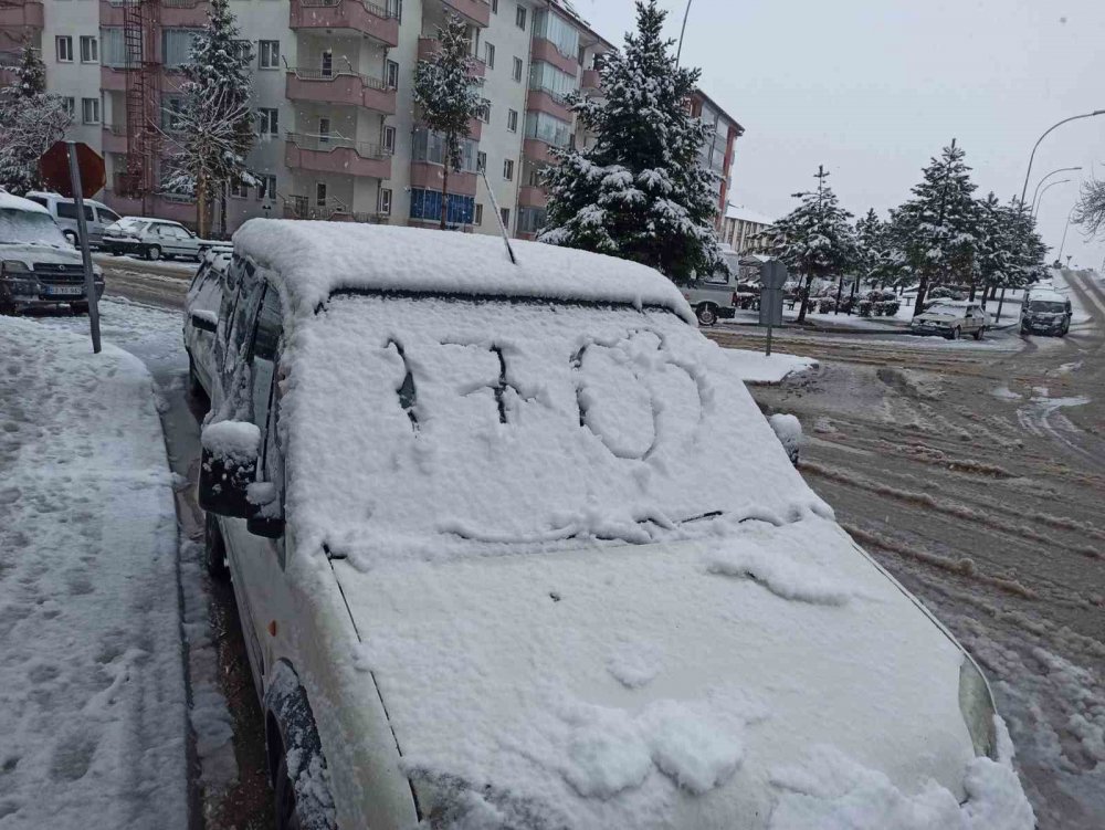 Konya’da kar yağışı! Mart kapıdan baktırdı