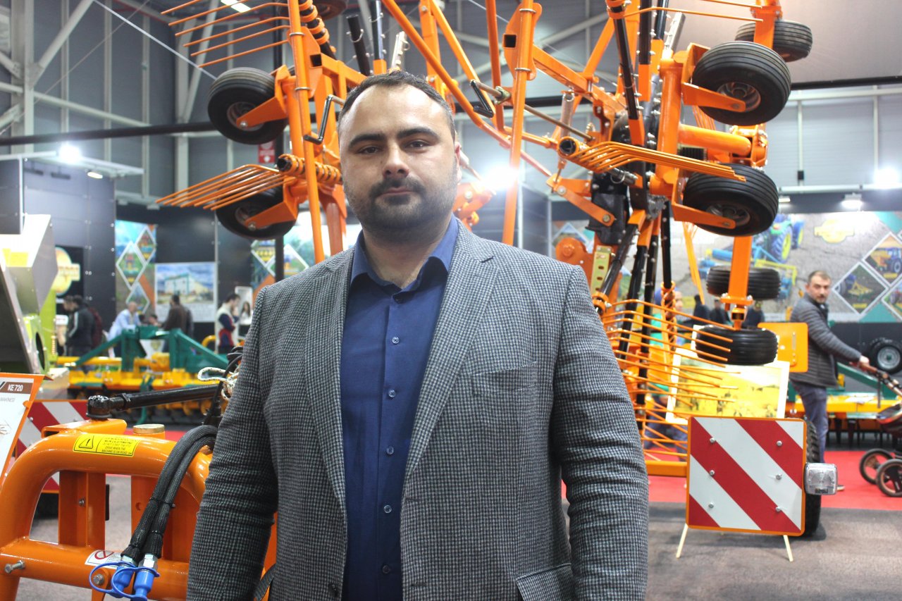 balya-bicer-makinalarinda-bilinen-firma-kayhan-ertugrul-gokhan-cinar.jpg