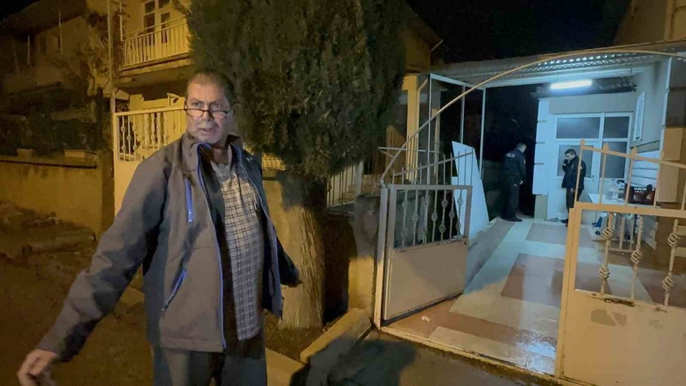 Kardeşler evlerinin önünde silahlı saldırıya uğradı