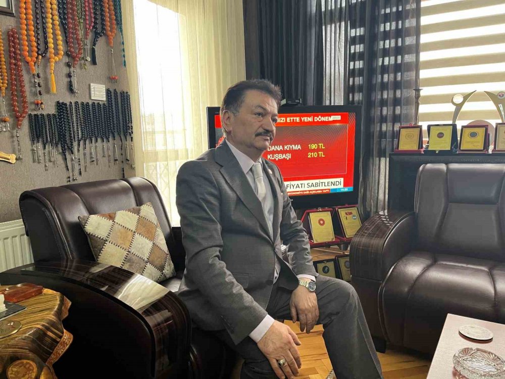 Demirel, Özal ve Erbakan'ı tıraş eden Meclis'in 20 yıllık berberi vekilliğe hazırlanıyor