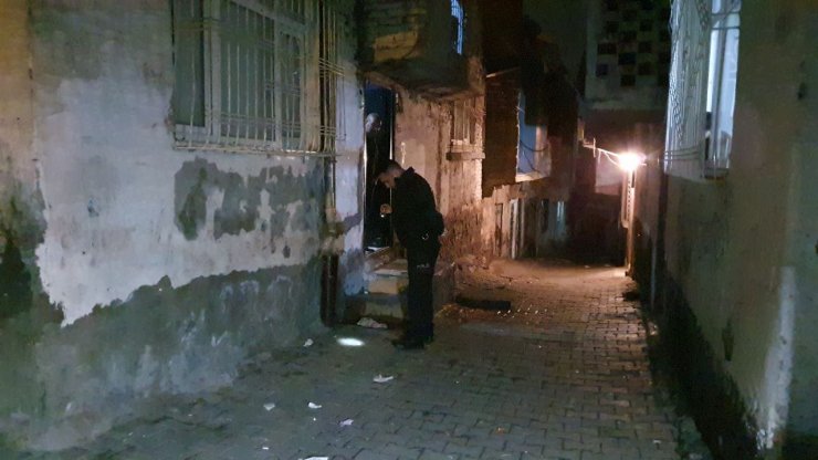 Husumetliler arasında silahlı kavga: 1 yaralı