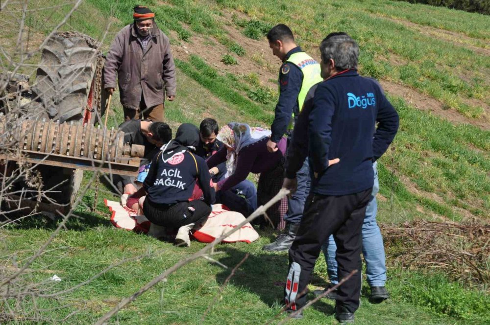 Bolu’da traktör devrildi, dede öldü, torunu yaralandı