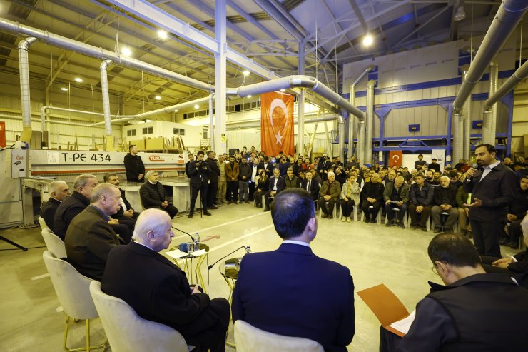 Cumhurbaşkanı Erdoğan Mobilyacılar İhtisas Sanayi Sitesi'ni ziyaret etti