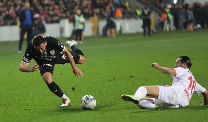 Samsunspor liderliğini sürdürdü