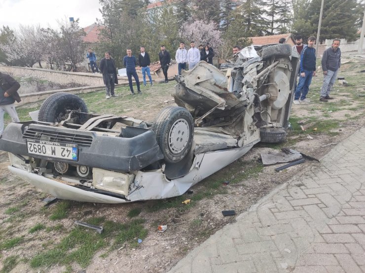 Konya'da iki otomobil çarpıştı: 1 ölü, 1 yaralı