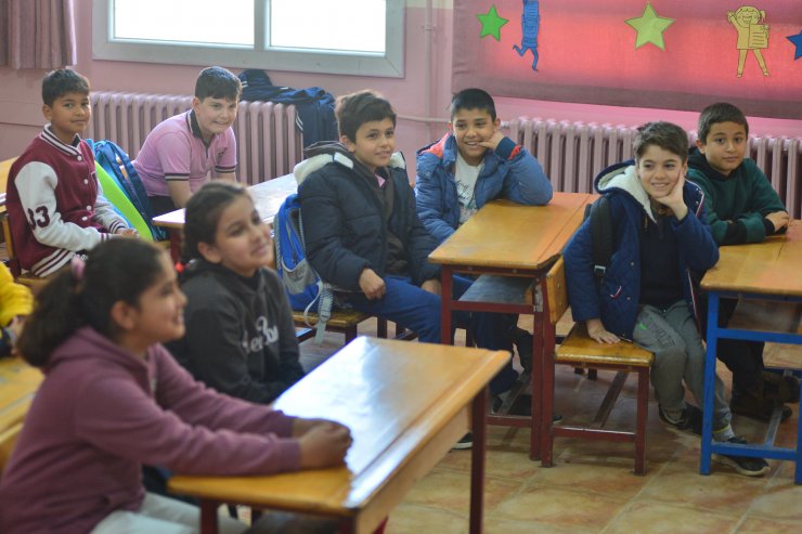 Hatay’da öğrenciler dersbaşı yaptı