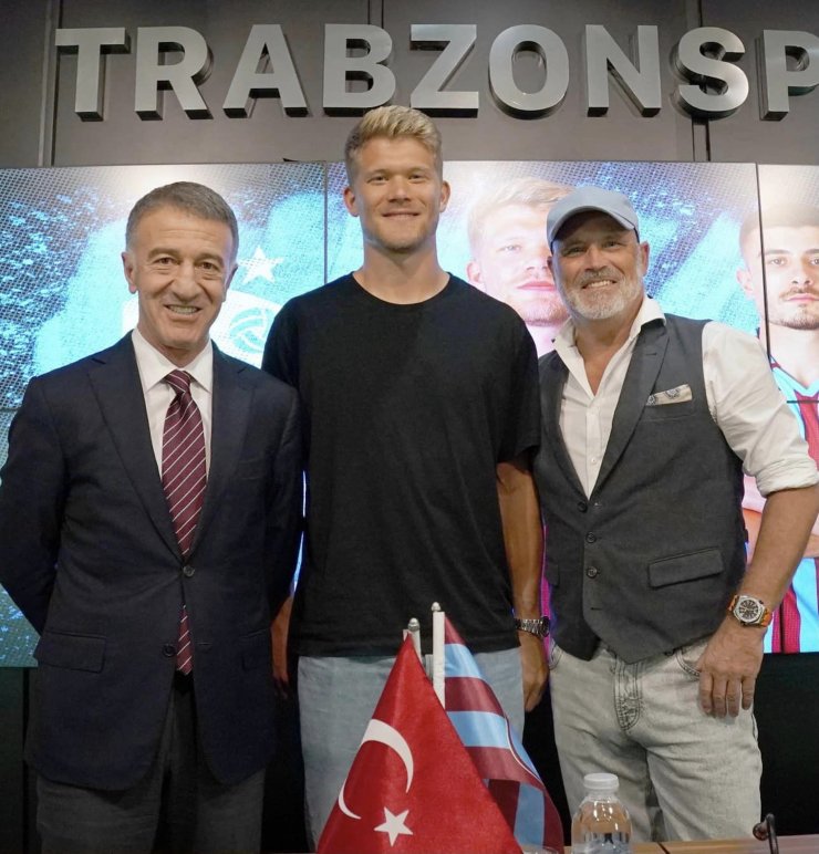 Trabzonspor'dan ayrılan Cornelius’un menajerinden açıklama