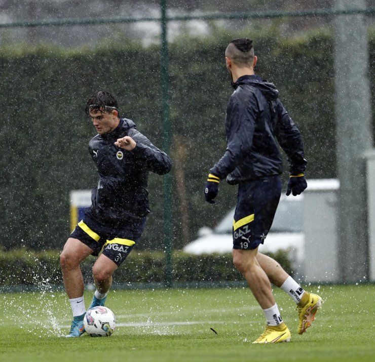 Fenerbahçe'de Beşiktaş mesaisi başladı