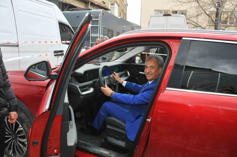 Yerli otomobil TOGG’a Akşehir’de yoğun ilgi