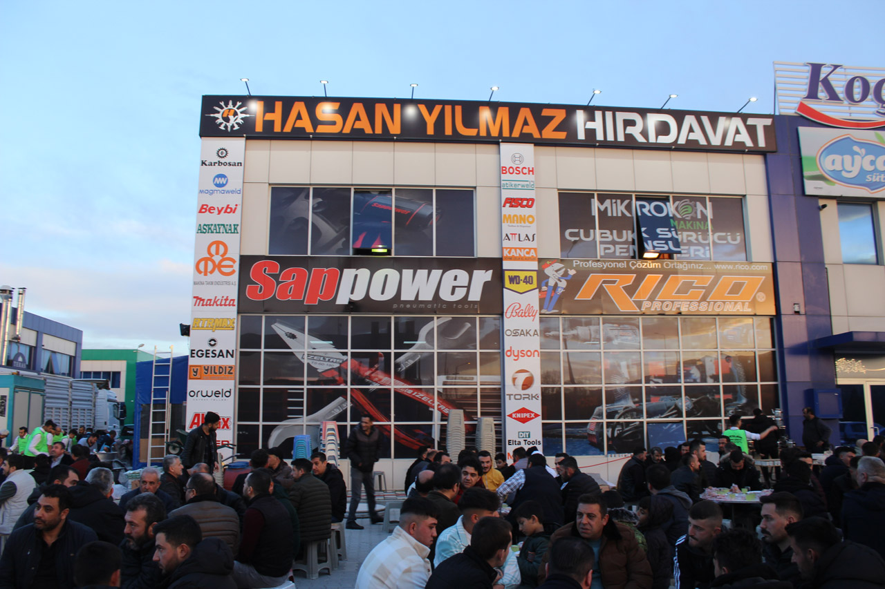 hasan-yilmaz-hirdavat-iftar-15.jpg