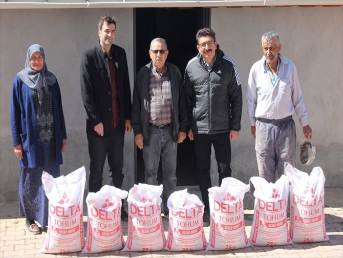 Konya'da çiftçilere sertifikalı nohut tohumu dağıtıldı