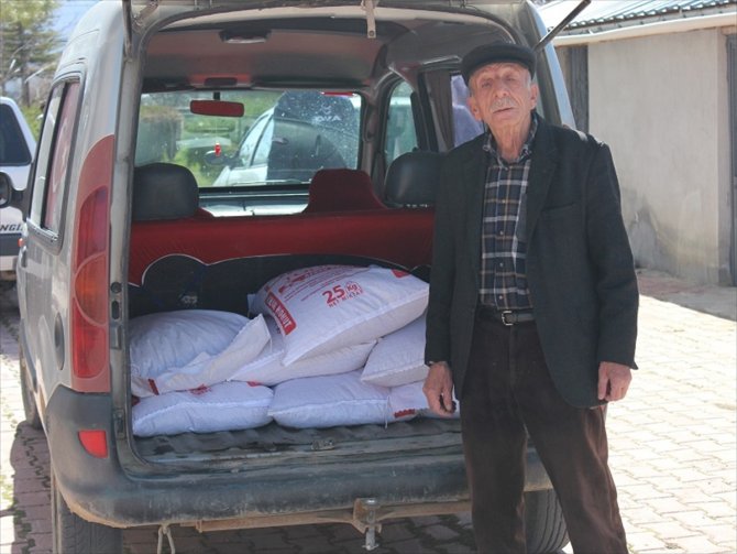 Konya'da çiftçilere sertifikalı nohut tohumu dağıtıldı