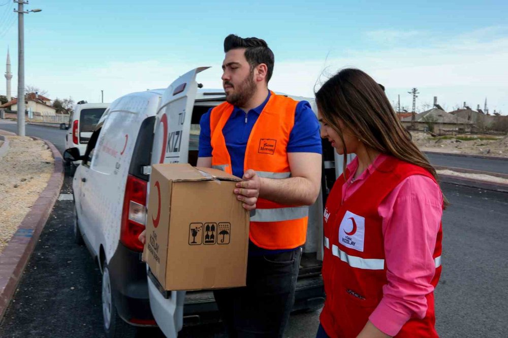 Meram’da ihtiyaç sahiplerinin yüzü bu Ramazanda da gülüyor