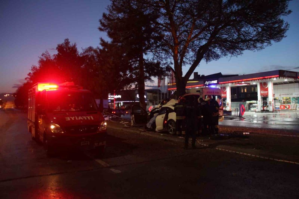 Konya'da annenin öldüğü, baba ve çocuklarının yaralandığı feci kazanın görüntüleri ortaya çıktı