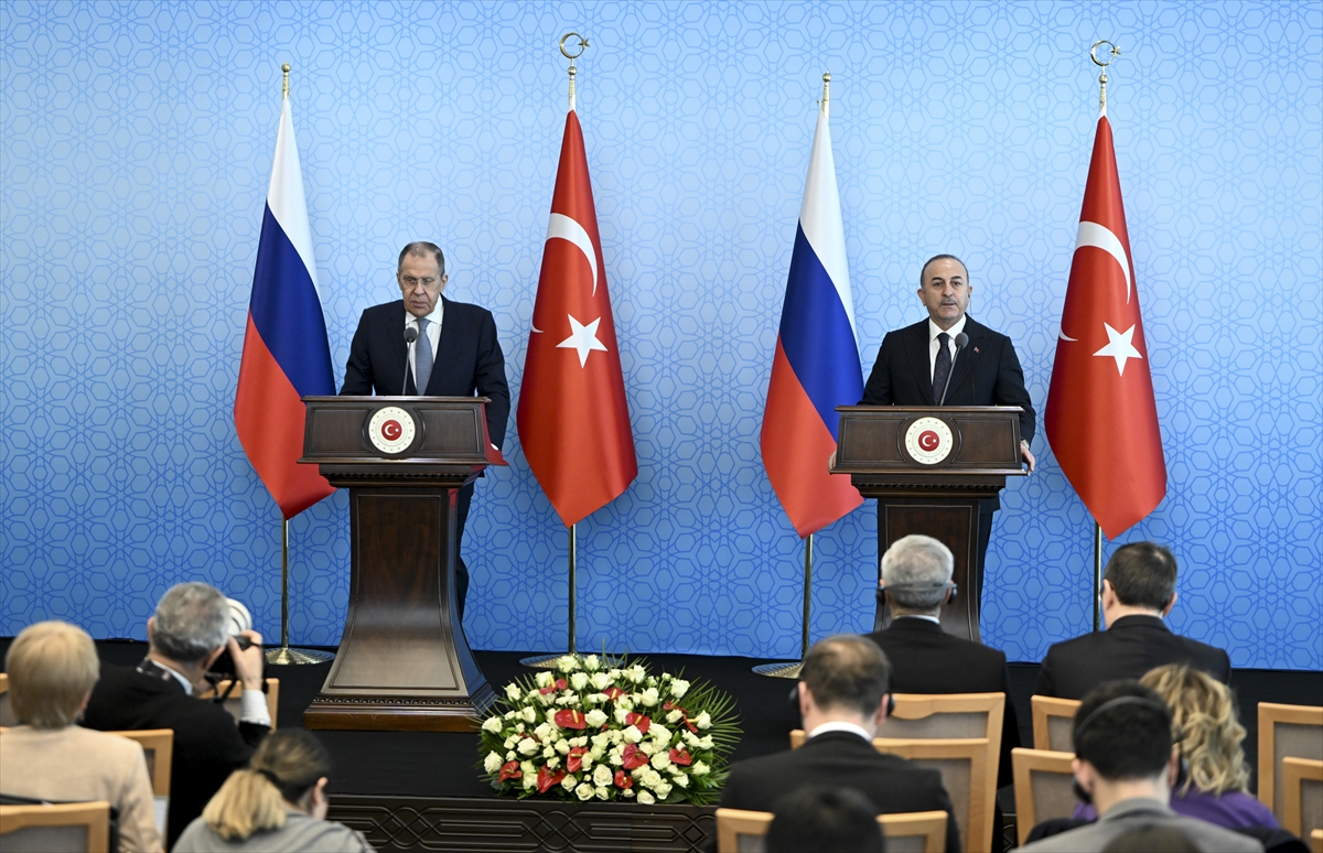 aa-20230407-30789463-30789448-cavusoglu-ve-lavrov-ortak-basin-toplantisi-duzenledi.jpg
