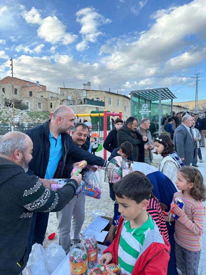 konyada-iftar-programina-2500-kisi-katildi-3.jpg