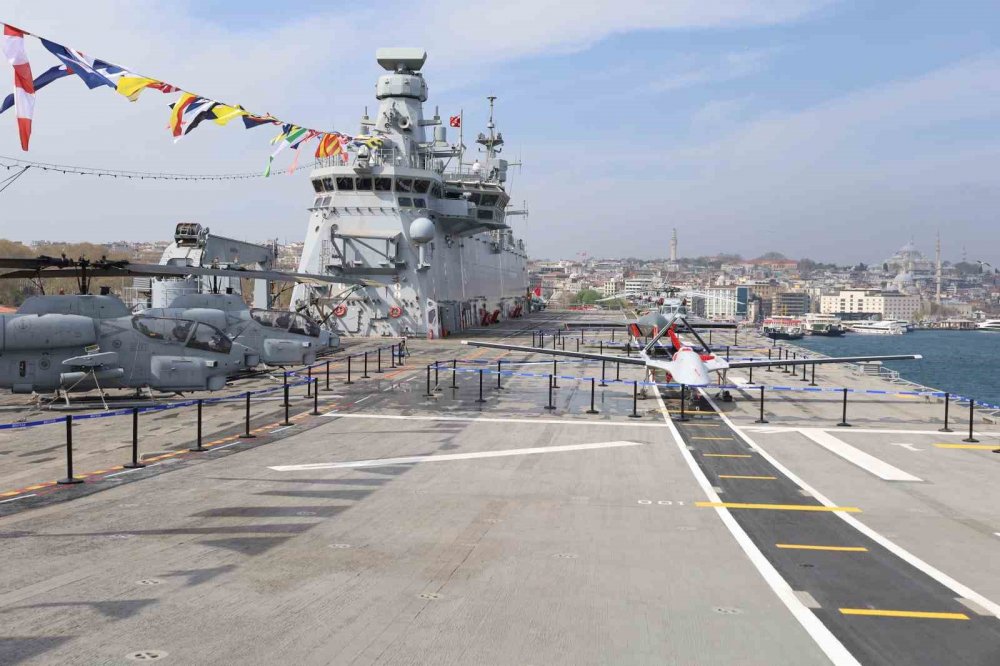 TCG Anadolu’yu 2. gününde 14 bin 251 vatandaş ziyaret etti