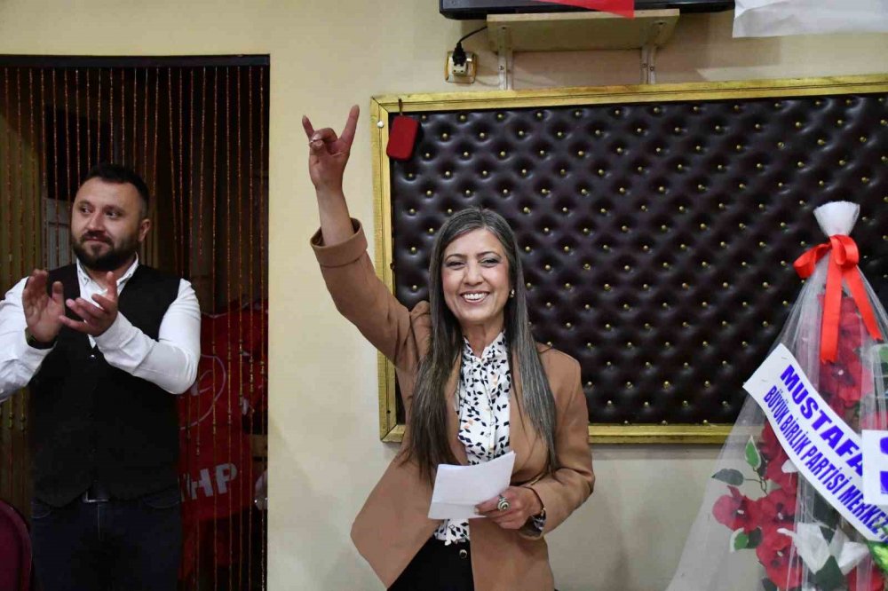 MHP Milletvekili adayı Suna Nursen Opalay: ’’Karşı güçlere fırsat vermeyeceğiz’’