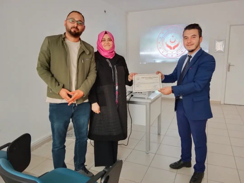 Beyşehir’de dünya evine girecek çiftlere evlilik öncesi eğitim verildi