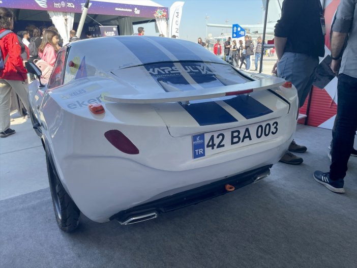 aa-20230501-31009243-31009238-elektrikli-spor-araba-simurg-gt-teknofest-istanbulda-ilgi-odagi-oldu.jpg