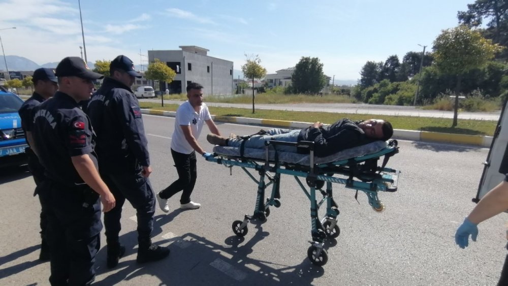 Yol kenarındaki baygın bulundu