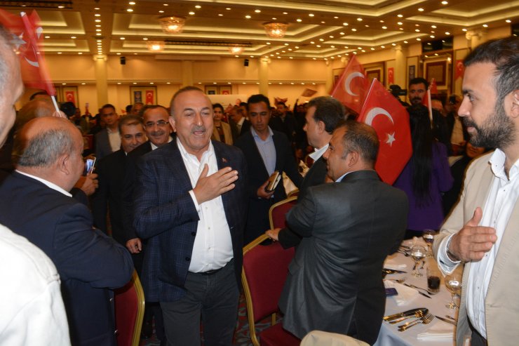 Bakan Çavuşoğlu: Gaz arama gemilerimizde çalışan yabancı teknisyenlere bile baskı yaptılar