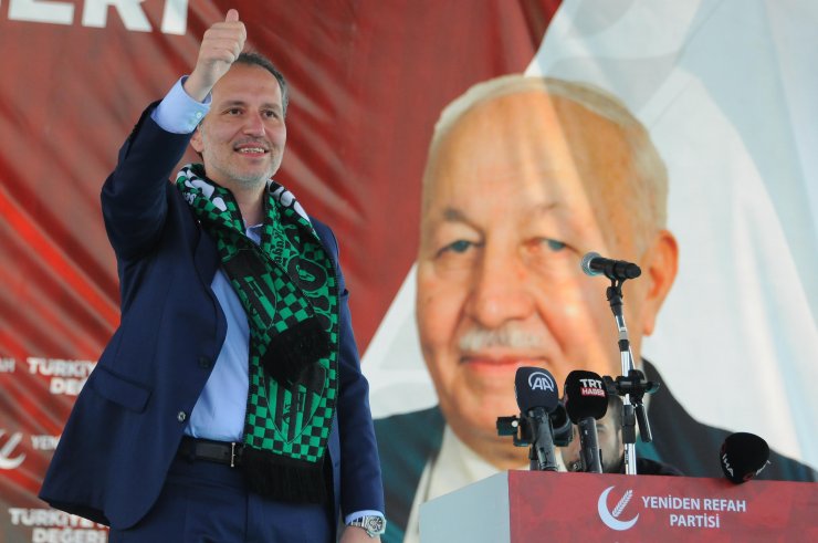 Erbakan: Ekonomiyi çözmeniz mümkün değil