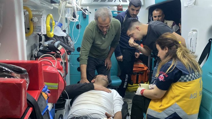 Otomobil sulama kanalına uçtu; baba kurtuldu, anne ve 5 çocuğu kayıp