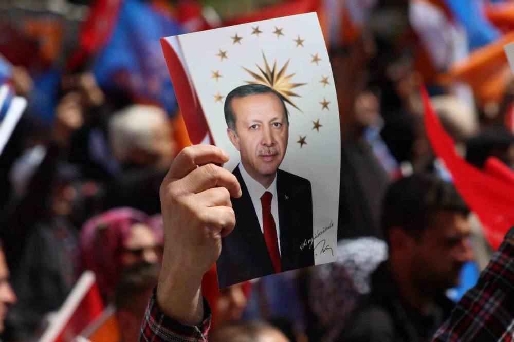 Cumhurbaşkanı Erdoğan: "Dergi kapaklarının tehdidi bize sökmez"