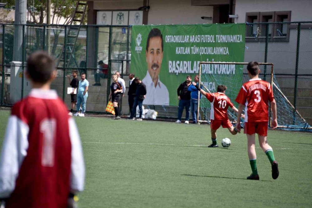 Karatay’da ortaokullar arası futbol turnuvası
