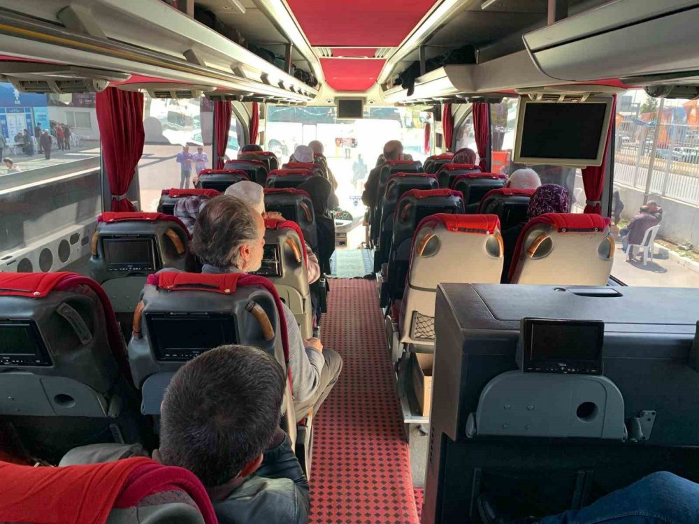 AK Parti İstanbul’dan Anadolu’ya 1000 otobüs