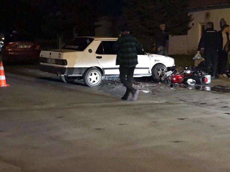 Konya'da otomobille çarpışan motosikletin sürücüsü öldü, 3 yaralı
