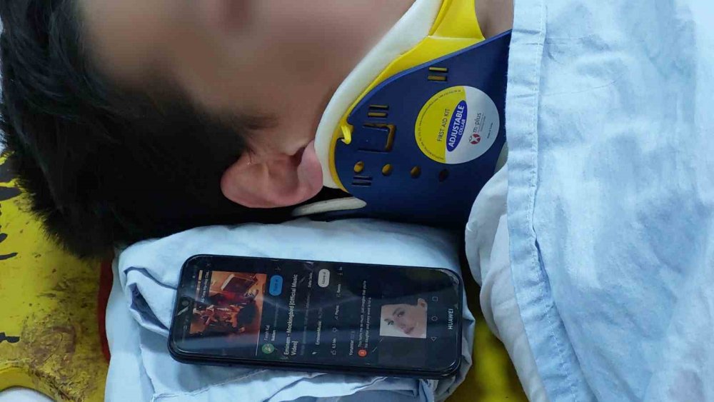 Kazada yaralanan çocuğun hastanedeki ilginç talebi