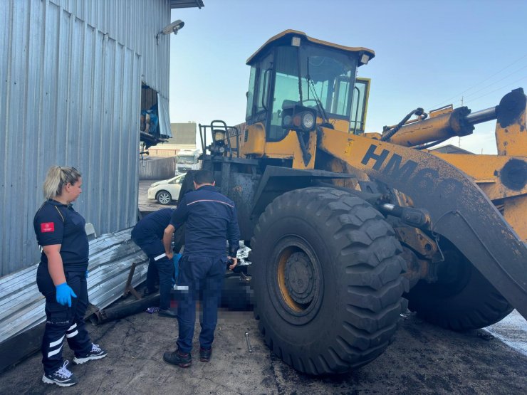Madencilik işletmesinde freni boşalan iş makinesinin çarptığı işçi öldü