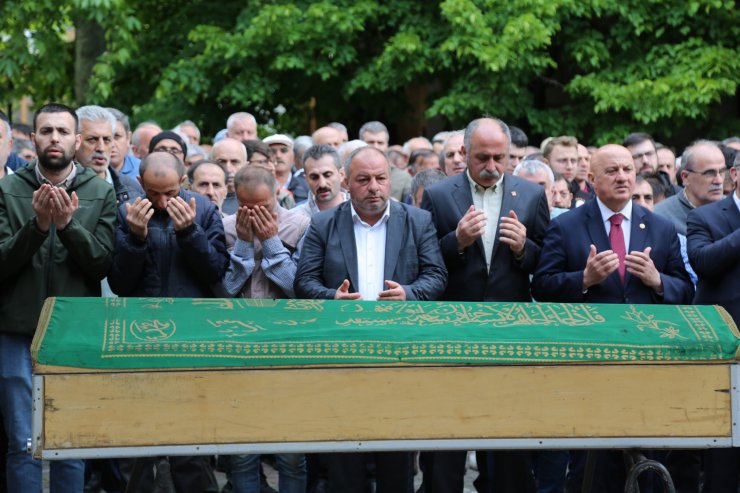 'Dünyanın en uzun burunlu insanı', son yolcuğuna uğurlandı