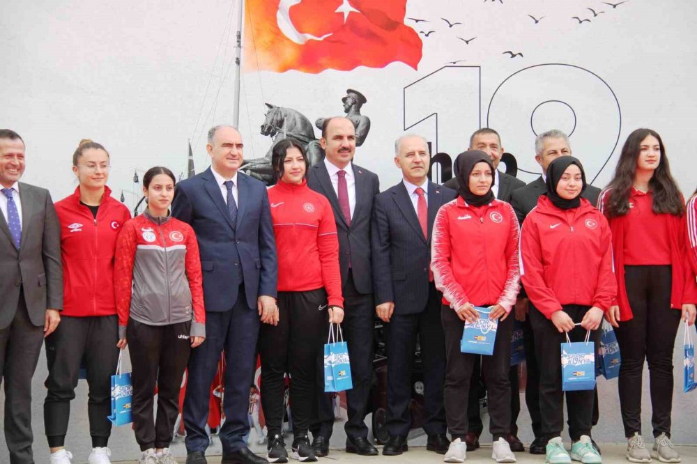 Konya’da 19 Mayıs çeşitli etkinliklerle kutlandı