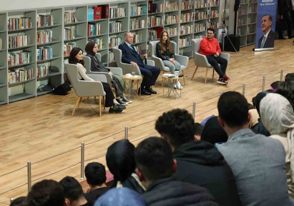 "Kendi ikballeri uğruna sizi kullanmak isteyenlere gençlerimizin artık ‘yeter’ diyeceğinden şüphe duymuyorum”