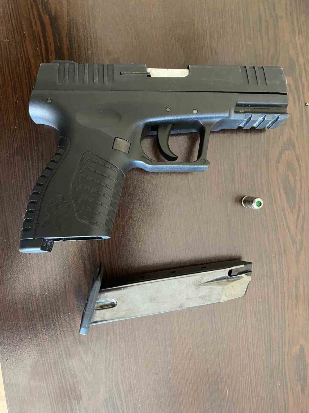 Değişik suçlardan 15 kişi tutuklandı