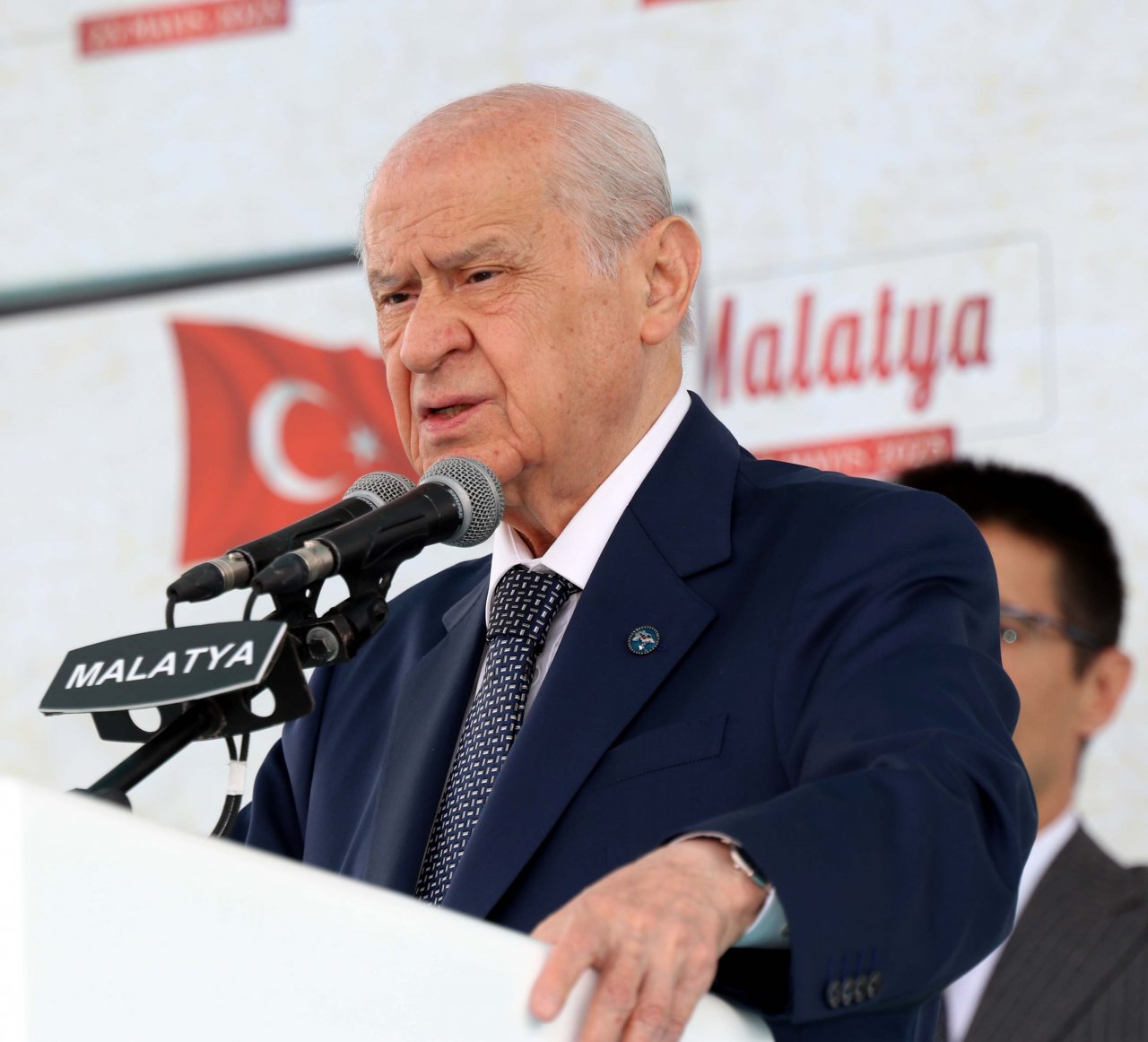 devlet-bahceli.jpg