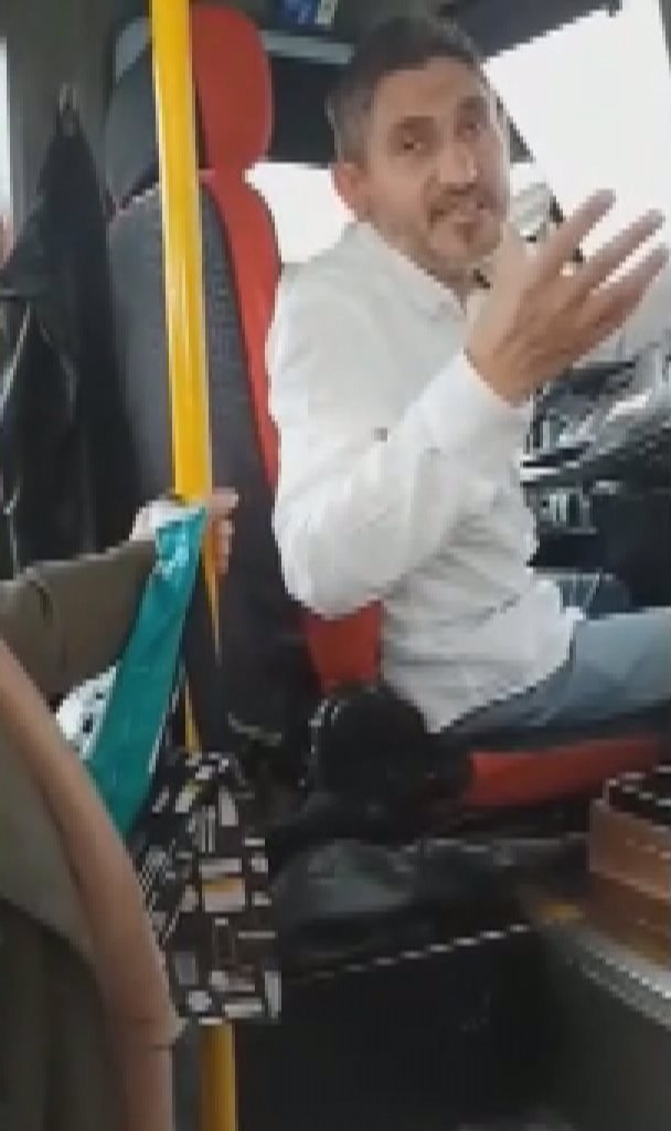 'Bebek arabası' var diye minibüse alınmadı