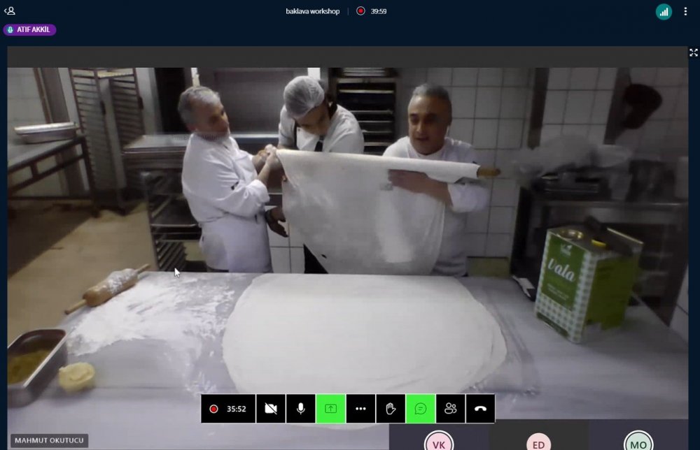 Usta şefler elinden baklavanın püf noktaları