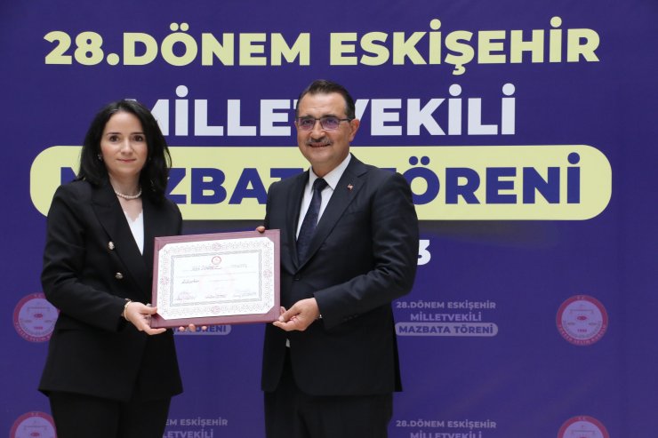 Bakan Dönmez: Güneş enerjisinde 10 yılda 10 bin megavata ulaştık (3)