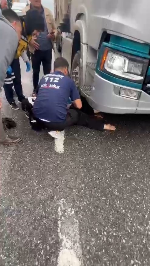 TIR'ın altında kalan kadın, hayatını kaybetti