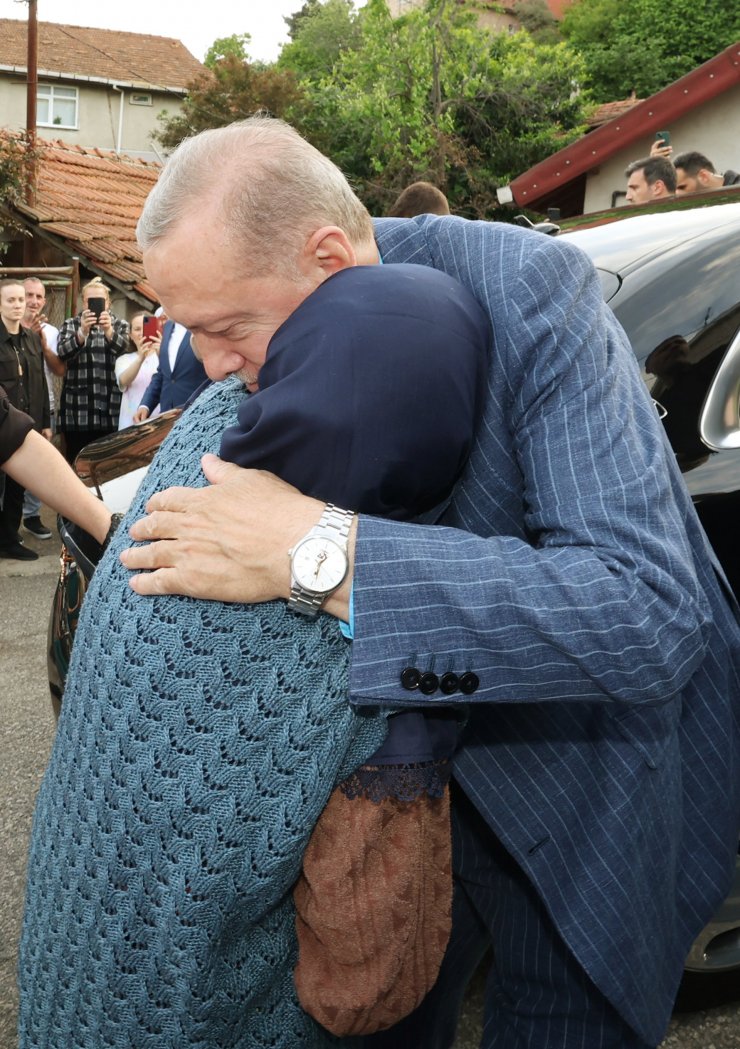 Cumhurbaşkanı Erdoğan eski komşusunu ziyaret etti